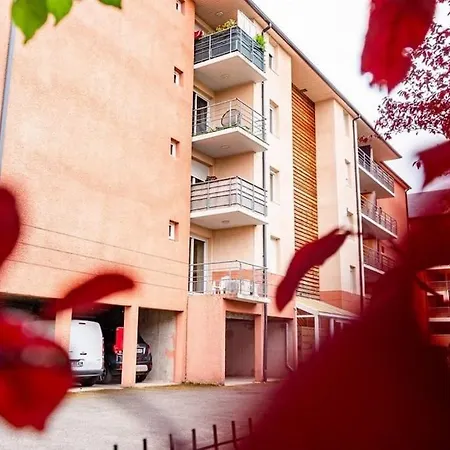 Lourde Center 3 Bed With Parking