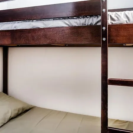 Lourde Center 3 Bed With Parking Apartment